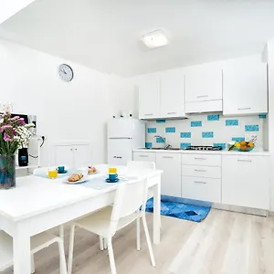 Apartamento Casa Acqua Marina - Only 6 Steps From The Main Road, Amalfi